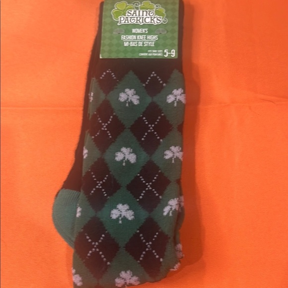 ⚡️⚡️⚡️⚡️St. Patrick Green and Black Argyle Socks - Picture 1 of 4